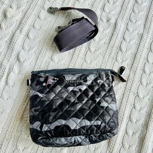 🎉 MZ Wallace Metro Scout in dark grey camo